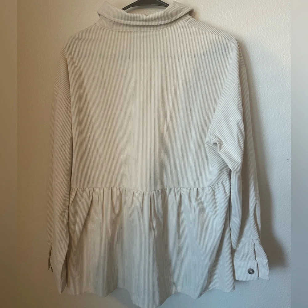 2/$14🤎 Button up jacket - Picture 2 of 3